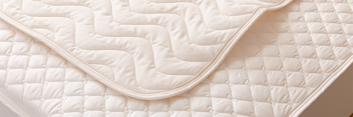 ベッドパッドの選び方。種類、素材、サイズの疑問を解消